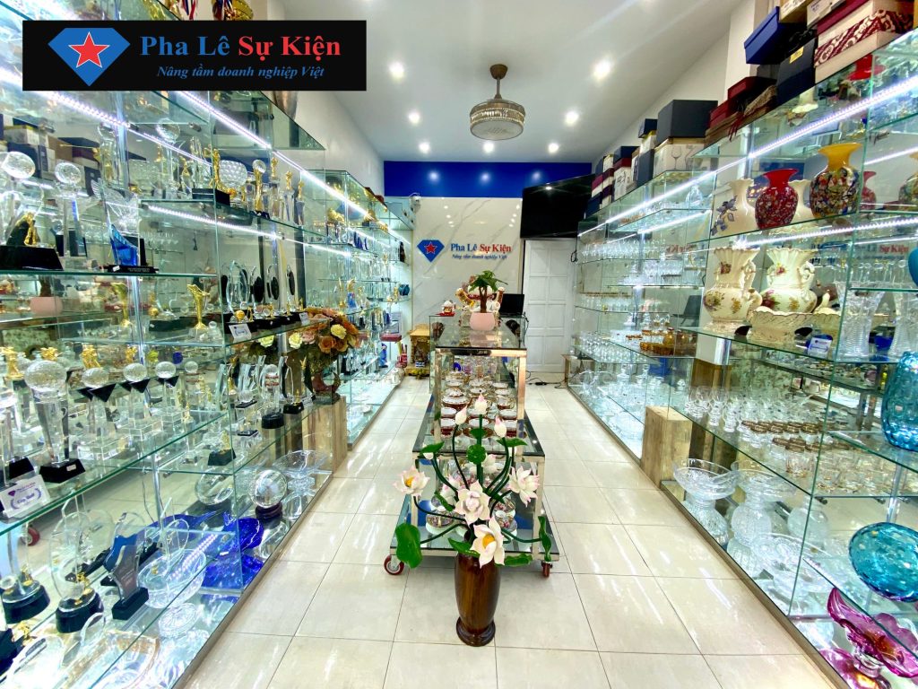 Showroom Pha Lê Sự Kiện